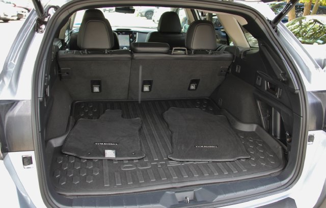 Used 2024 Subaru Outback Touring XT AWD/4WD image 35
