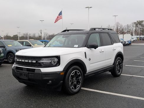 Certified 2025 Ford Bronco Sport Outer Banks w/ Outer Banks Tech Package+ image 7