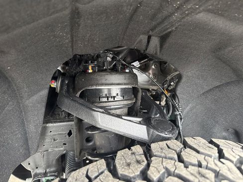 New 2026 GMC Yukon AT4 w/ AT4 Premium Package image 14