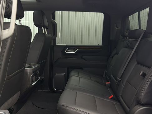 Used 2026 GMC Sierra 3500 Denali w/ Technology Package image 29