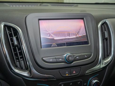 Used 2024 Chevrolet Equinox LT AWD/4WD image 18