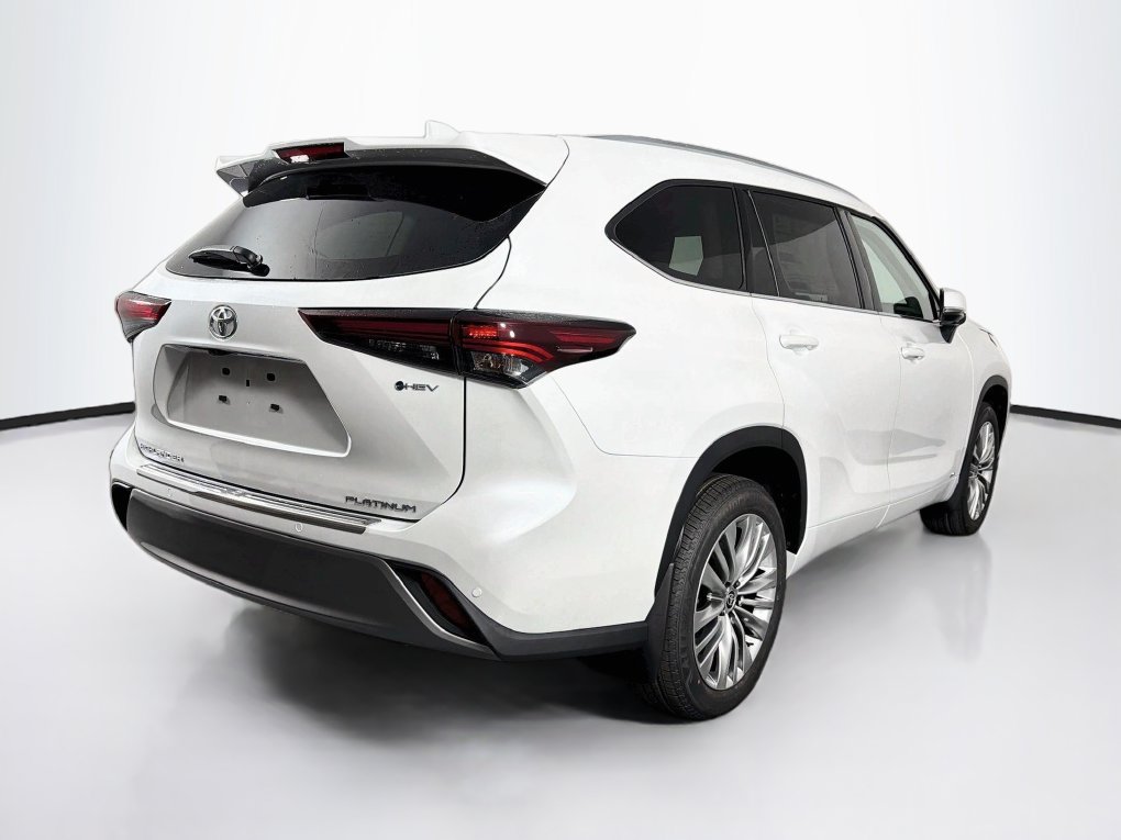 New 2026 Toyota Highlander Platinum AWD/4WD image 9