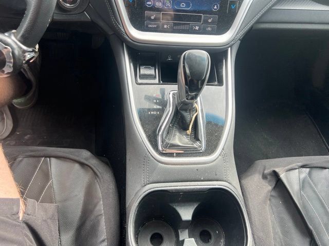 Used 2020 Subaru Outback Premium AWD/4WD image 11