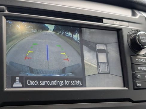 Used 2018 Nissan Titan PRO-4X w/ Pro-4x Convenience Package image 36