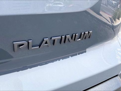 New 2026 Nissan Pathfinder Platinum FWD image 12