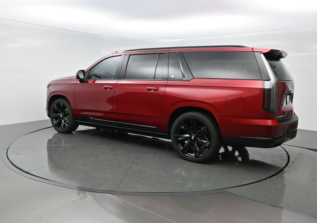 Certified 2025 Cadillac Escalade ESV Sport Platinum w/ LPO, Floor Liner Package AWD/4WD image 4