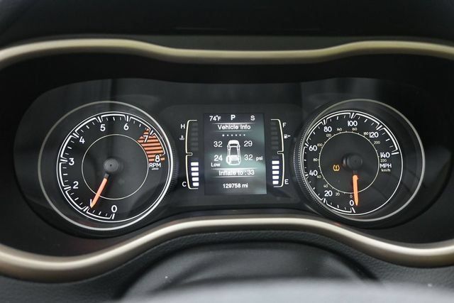 Used 2016 Jeep Cherokee 75th Anniversary AWD/4WD image 24