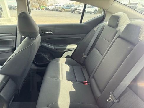 Used 2022 Nissan Altima 2.5 S image 7