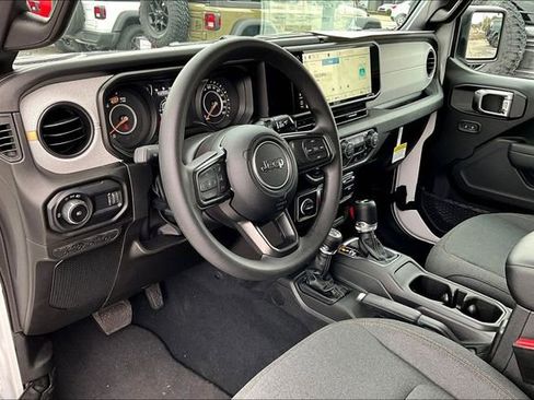 Used 2026 Jeep Wrangler Sport image 5