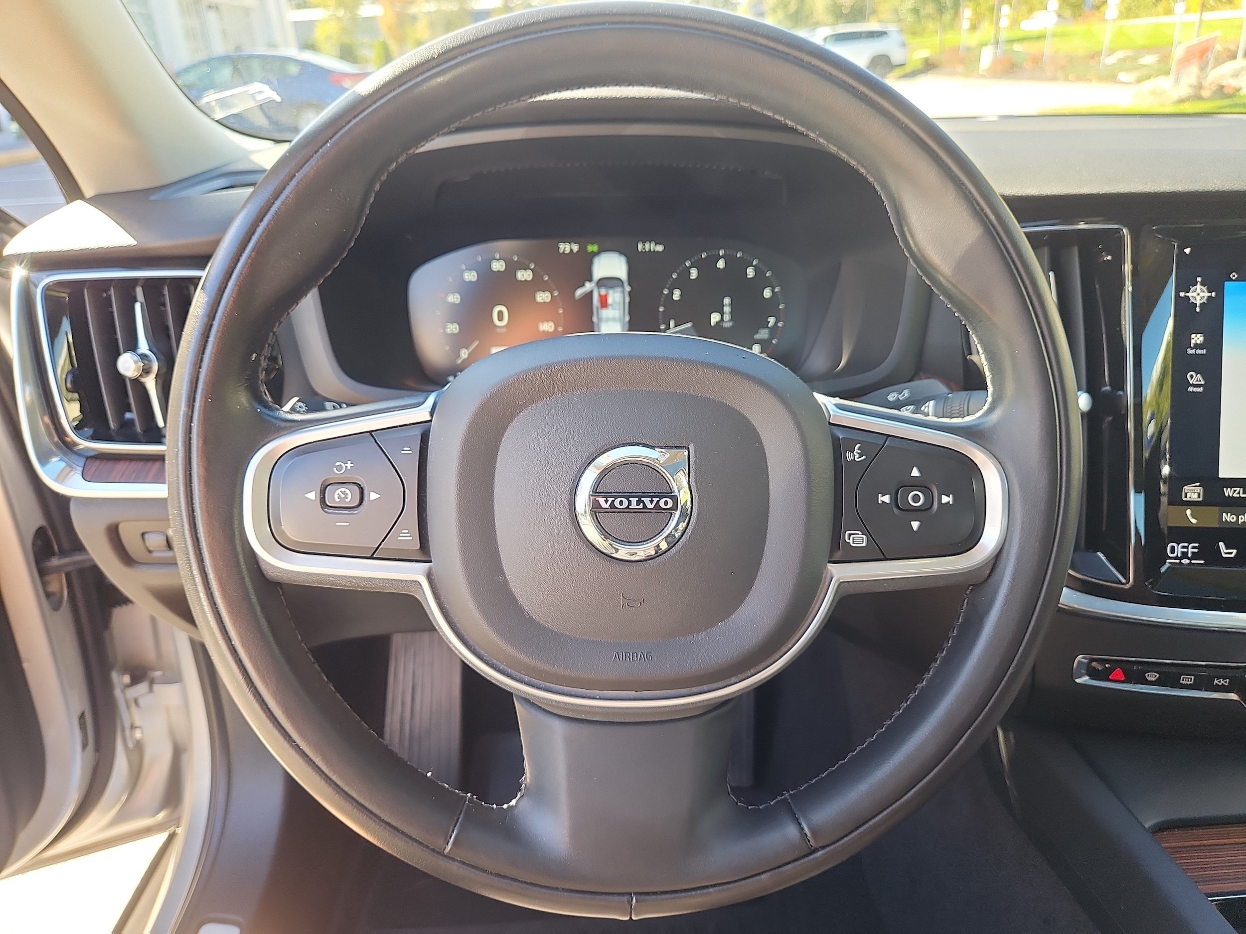 Used 2022 Volvo S60 B5 Momentum w/ Premium Package FWD image 21