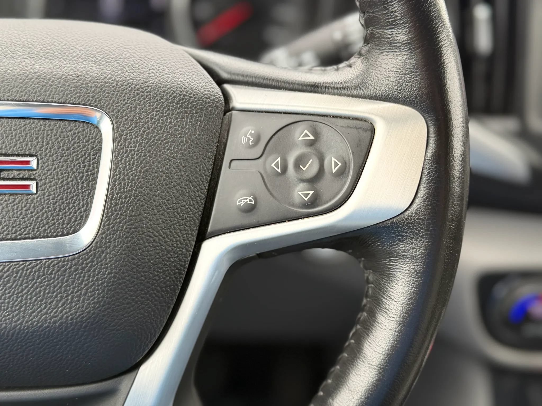 Used 2018 GMC Terrain SLT w/ Preferred Package FWD image 31