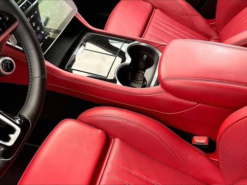 Used 2023 Maserati Grecale Modena AWD/4WD image 14