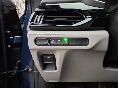 Certified 2026 Acura MDX w/Technology Package image 18