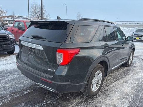 Used 2023 Ford Explorer XLT w/ Equipment Group 202A image 6