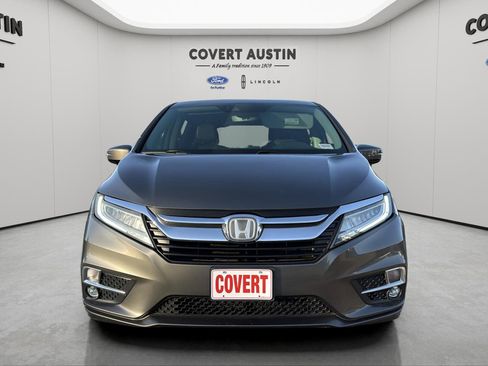 Used 2018 Honda Odyssey Elite image 3