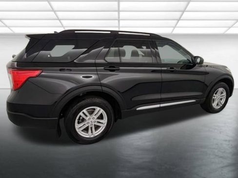 Certified 2023 Ford Explorer XLT AWD/4WD image 9