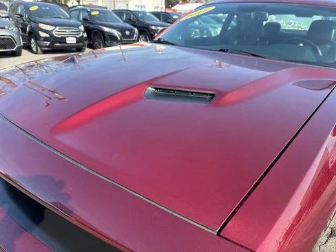 Certified 2018 Dodge Challenger SXT Plus image 43