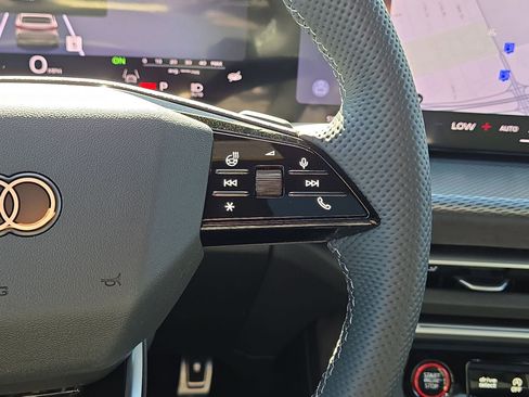 New 2026 Audi SQ5 Premium Plus image 21