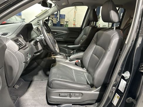 Used 2023 Honda Ridgeline RTL-E image 13