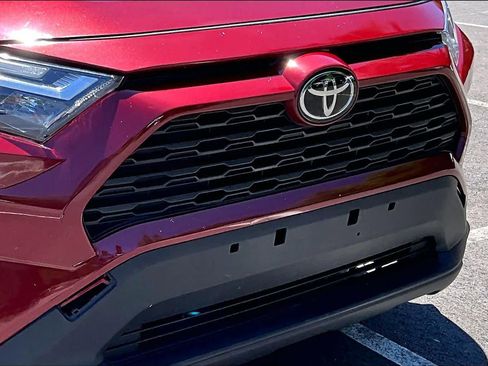 Used 2023 Toyota RAV4 XLE FWD image 29