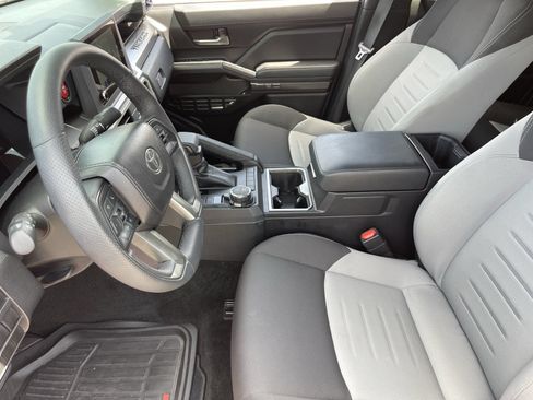 Used 2025 Toyota Tacoma TRD Sport AWD/4WD image 19