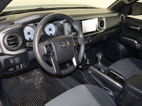 Used 2021 Toyota Tacoma TRD Off-Road image 25