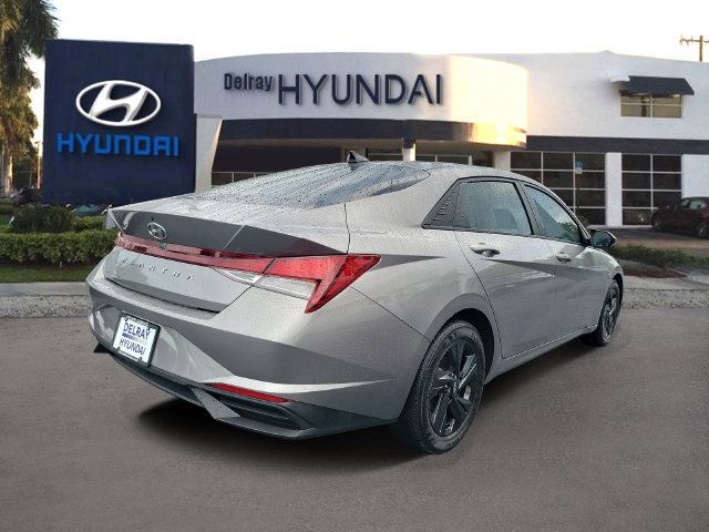 Certified 2023 Hyundai Elantra SEL FWD image 6
