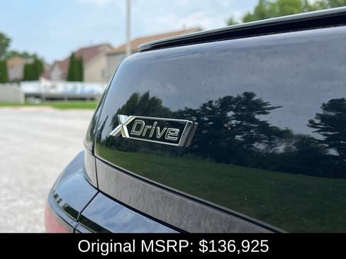 Used 2025 BMW 760i xDrive w/ Executive Package AWD/4WD image 16