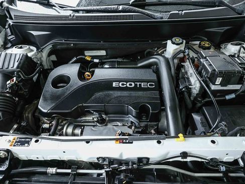 Used 2020 Chevrolet Equinox LT image 32