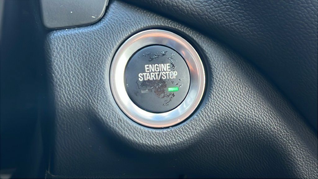 Used 2023 Chevrolet Equinox LT w/ LPO, Floor Liner Package AWD/4WD image 22