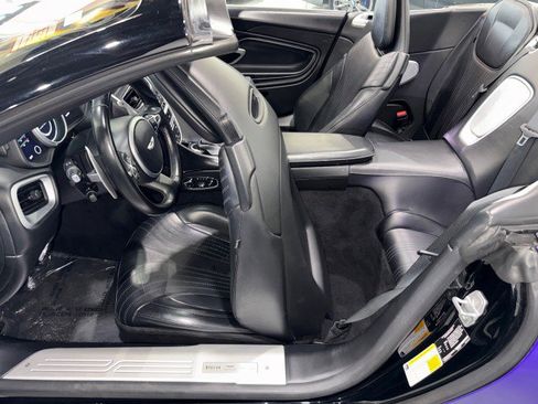 Used 2019 Aston Martin DB11 Volante image 62