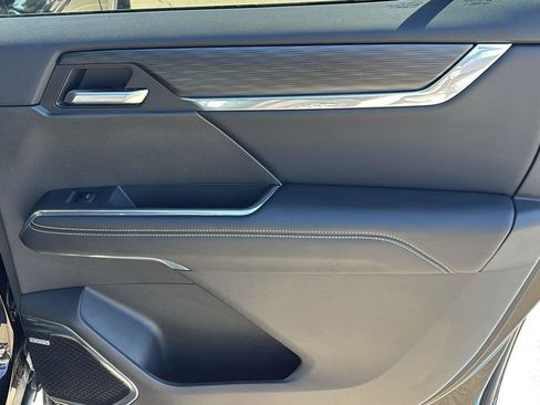 Certified 2025 GMC Acadia Elevation image 21