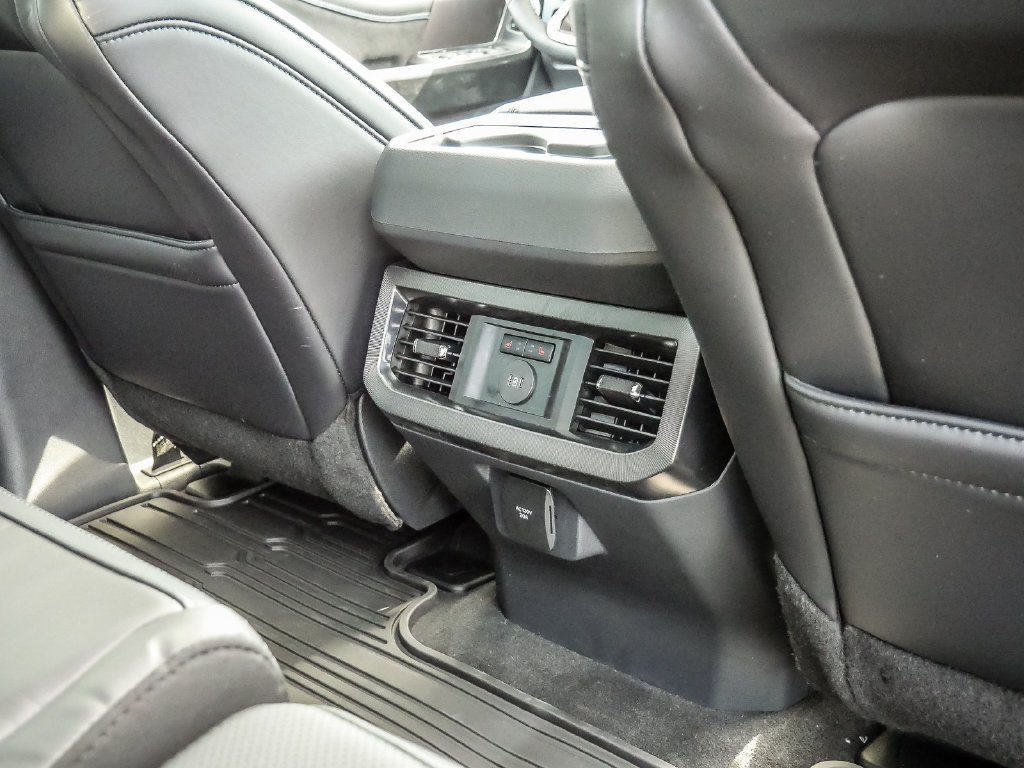 Used 2026 Ford F450 Platinum AWD/4WD image 29