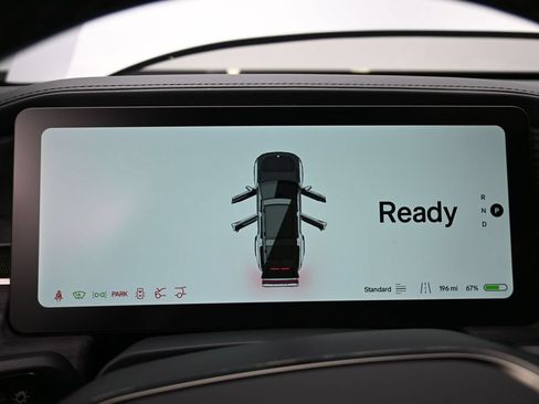 Used 2023 Rivian R1S Adventure AWD/4WD image 18