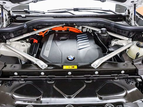 Used 2023 BMW X5 xDrive45e w/ Climate Comfort Package image 29