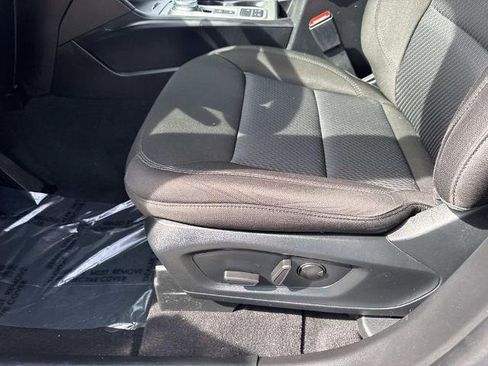 Certified 2023 Ford Explorer XLT RWD image 20