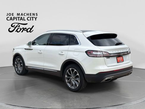 Used 2022 Lincoln Nautilus Reserve AWD/4WD image 7
