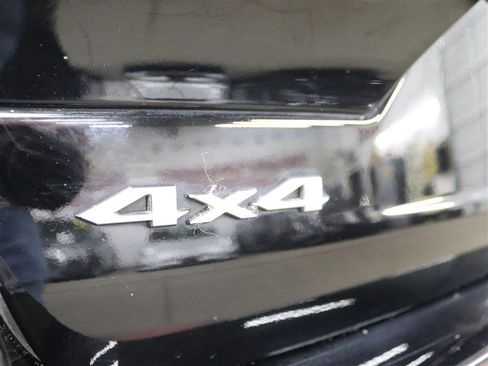 Used 2023 Jeep Grand Cherokee Summit AWD/4WD image 10