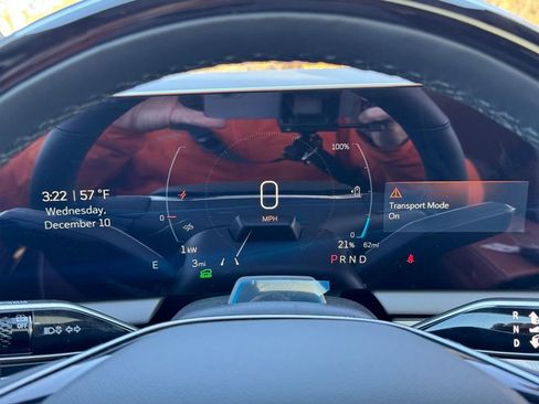 New 2026 Cadillac Optiq Luxury 2 image 26