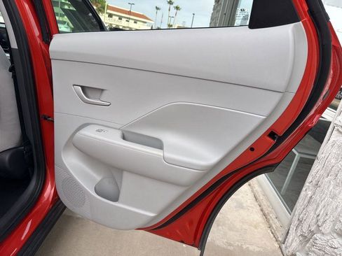 Used 2024 Hyundai Kona SEL FWD image 29