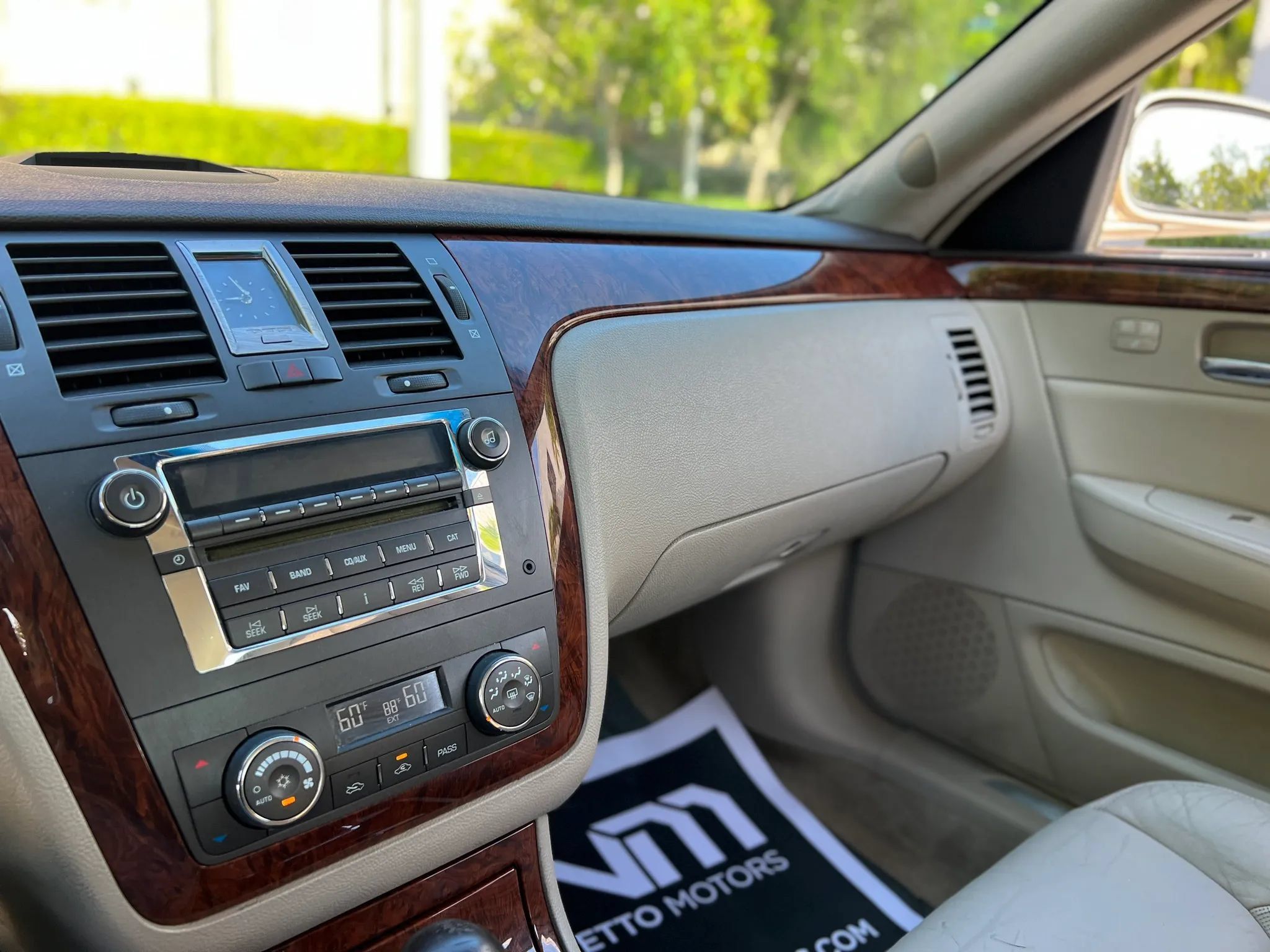 Used 2007 Cadillac DTS Luxury I FWD image 38