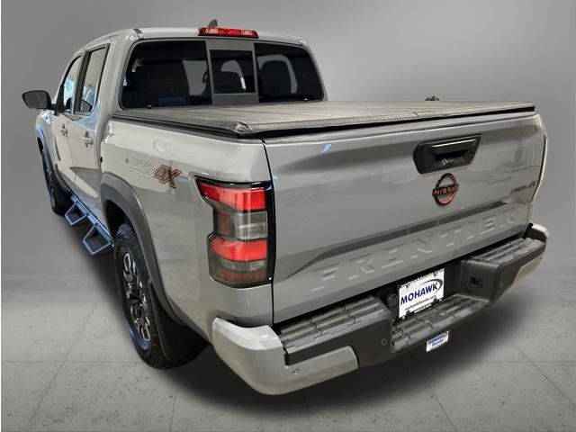 Used 2022 Nissan Frontier PRO-4X AWD/4WD image 3