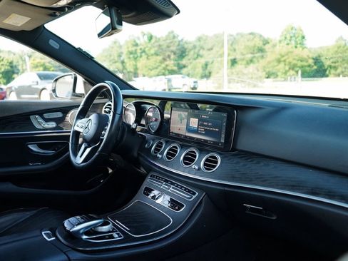 Used 2019 Mercedes-Benz E 300 image 15