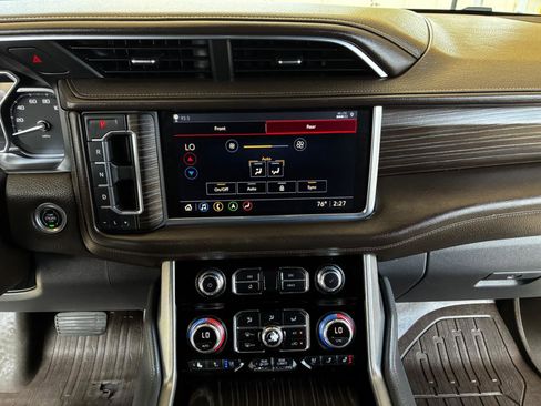 Used 2021 GMC Yukon Denali w/ Denali Ultimate Package image 25