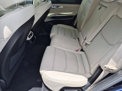 Used 2023 Genesis GV70 2.5T AWD/4WD image 18
