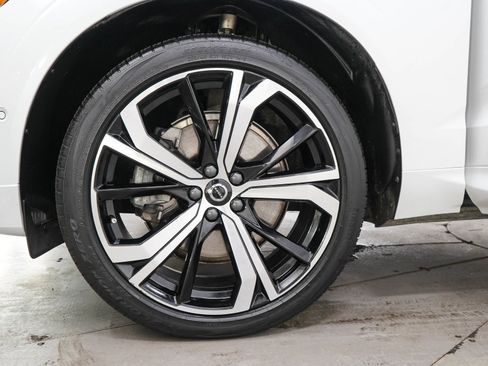 Used 2023 Volvo XC60 B6 Ultimate w/ Climate Package AWD/4WD image 31