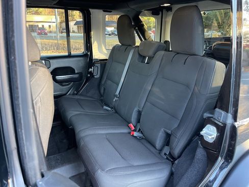 Used 2021 Jeep Wrangler Unlimited Willys image 21