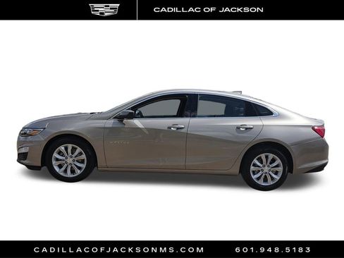 Used 2025 Chevrolet Malibu LT image 35