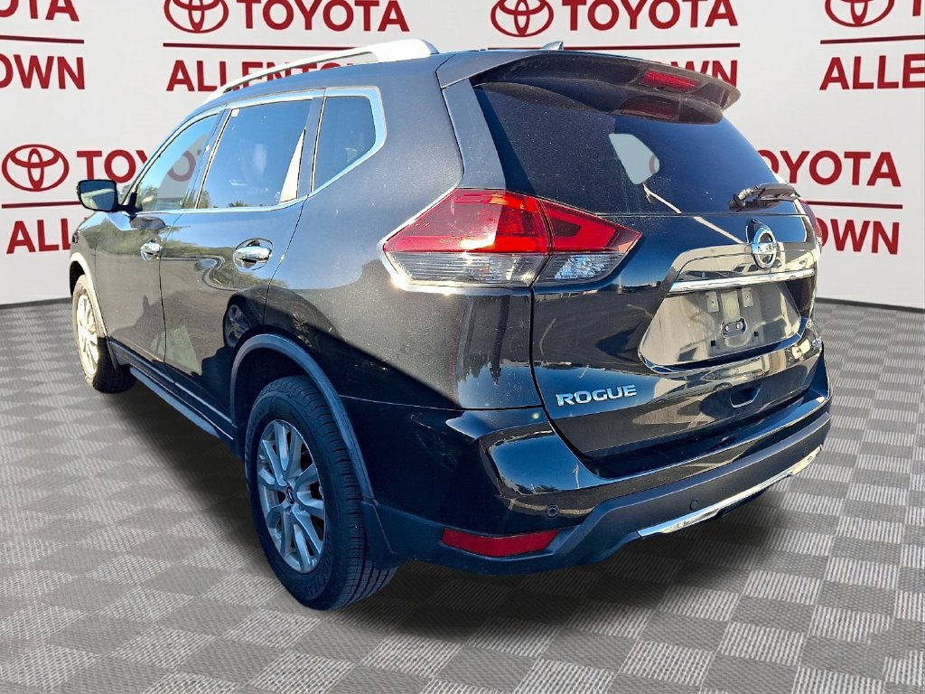 Used 2019 Nissan Rogue SV AWD/4WD image 4