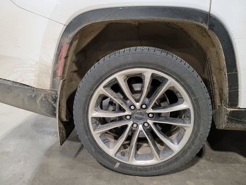 Used 2024 Jeep Wagoneer Series II w/ Premium Group I image 7